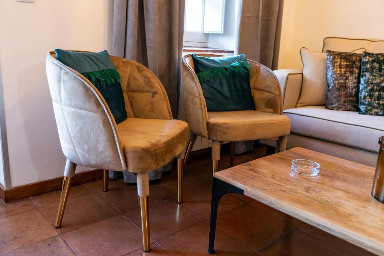 Apartamento 3 Dormitorios En Calle San Vicente. Sevilla Bagian luar foto