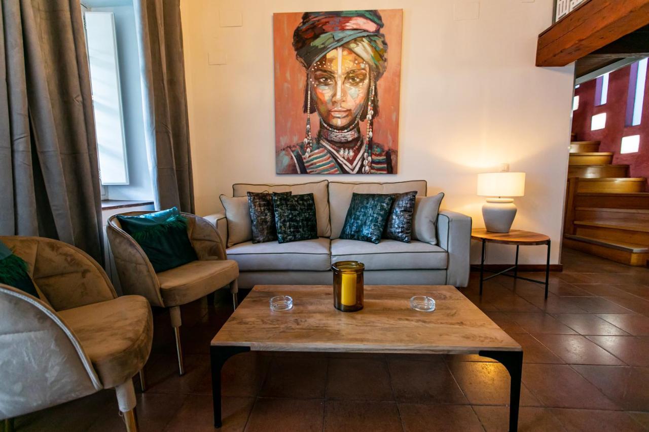 Apartamento 3 Dormitorios En Calle San Vicente. Sevilla Bagian luar foto