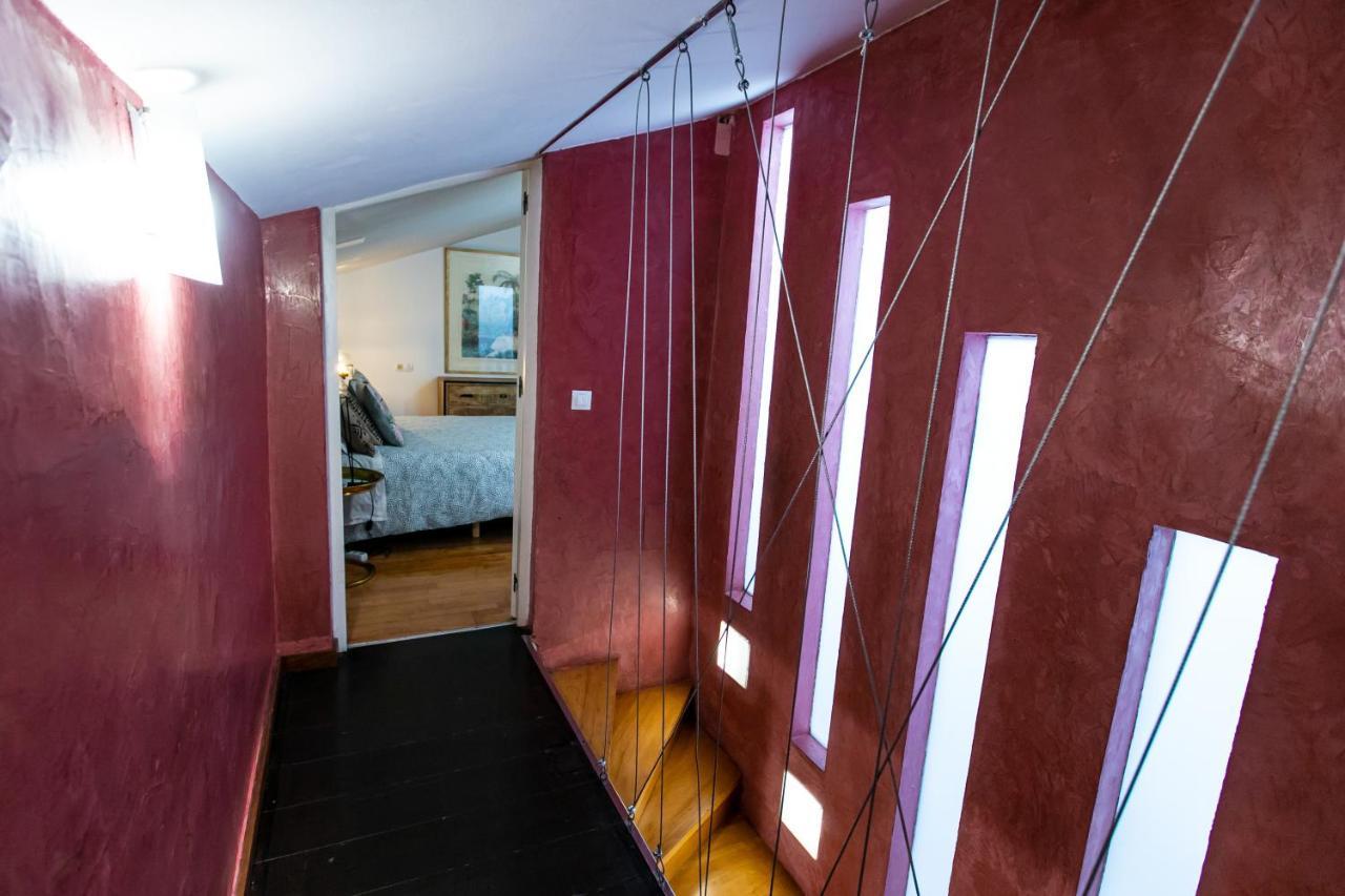 Apartamento 3 Dormitorios En Calle San Vicente. Sevilla Bagian luar foto
