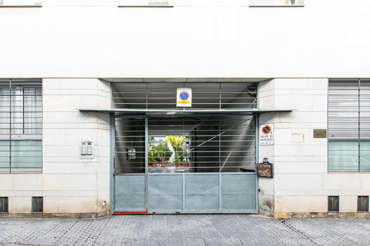 Apartamento 3 Dormitorios En Calle San Vicente. Sevilla Bagian luar foto