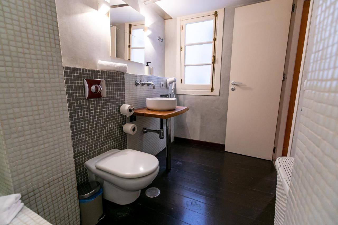 Apartamento 3 Dormitorios En Calle San Vicente. Sevilla Bagian luar foto