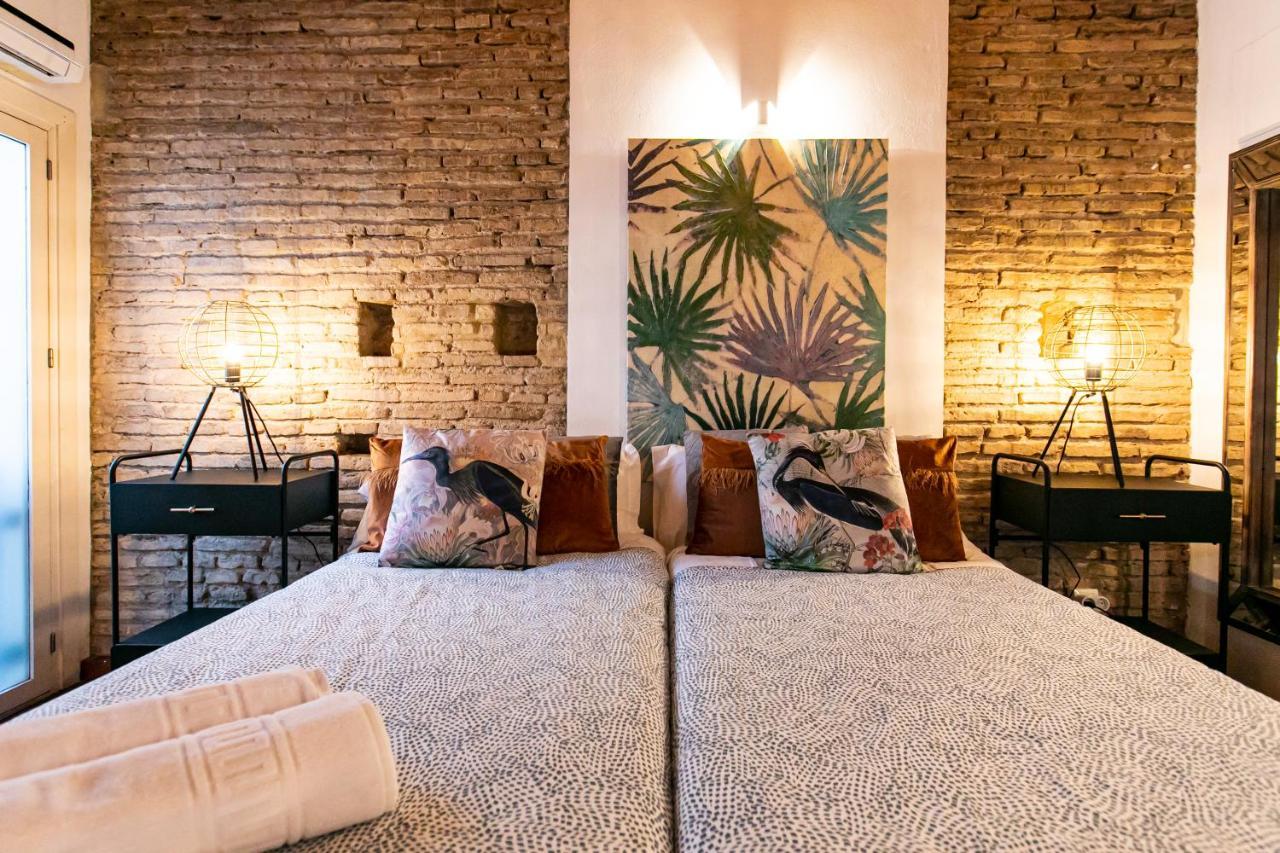 Apartamento 3 Dormitorios En Calle San Vicente. Sevilla Bagian luar foto