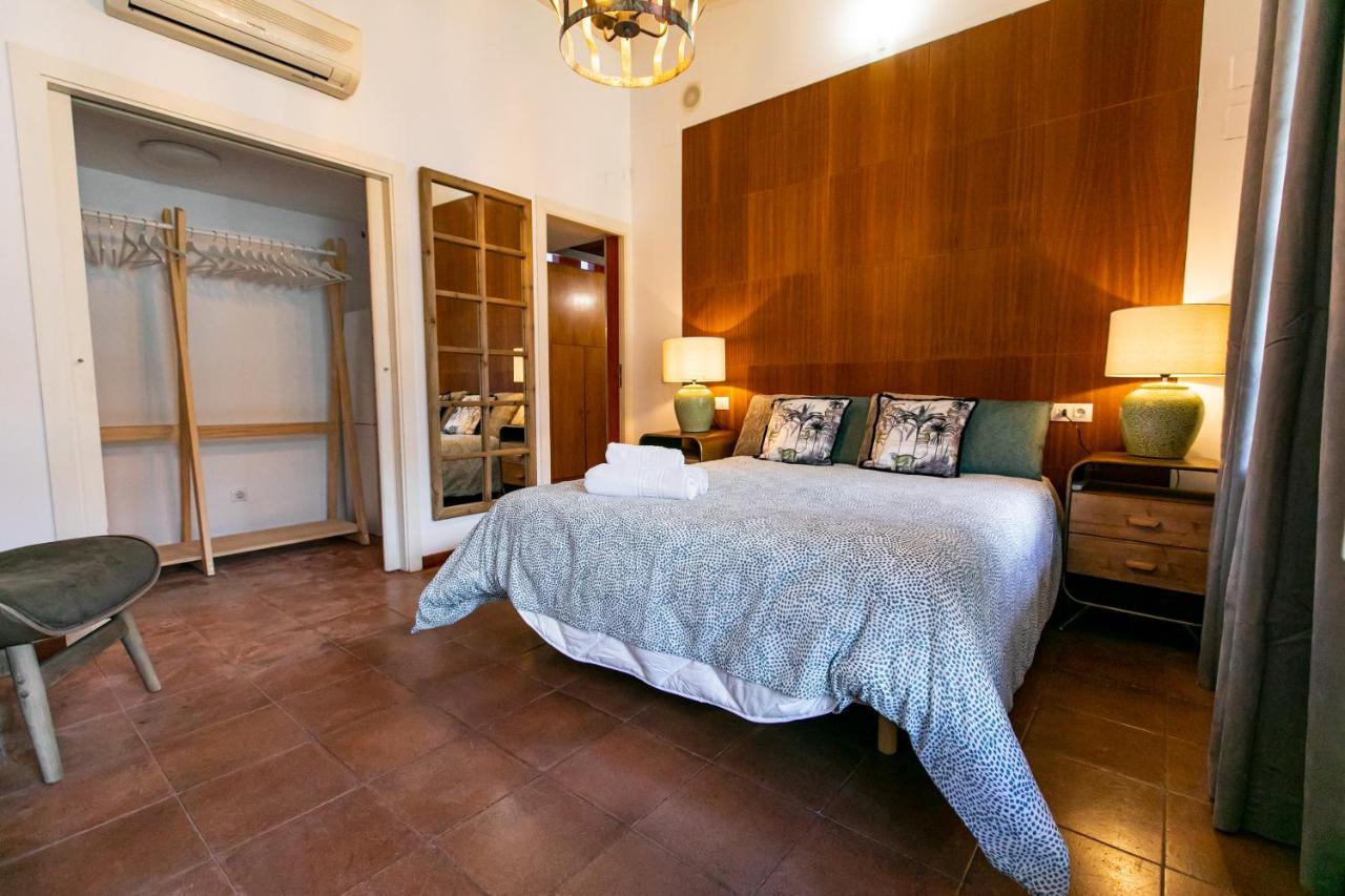 Apartamento 3 Dormitorios En Calle San Vicente. Sevilla Bagian luar foto